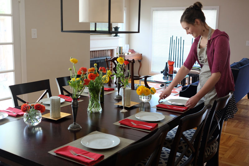 Robin sets the snack time table. 20140327_1416paloaltotable_web