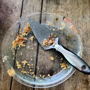 Deck the Halls with Pie & Folly! Tra la la la laaaaa---la la la laaaaaa!
